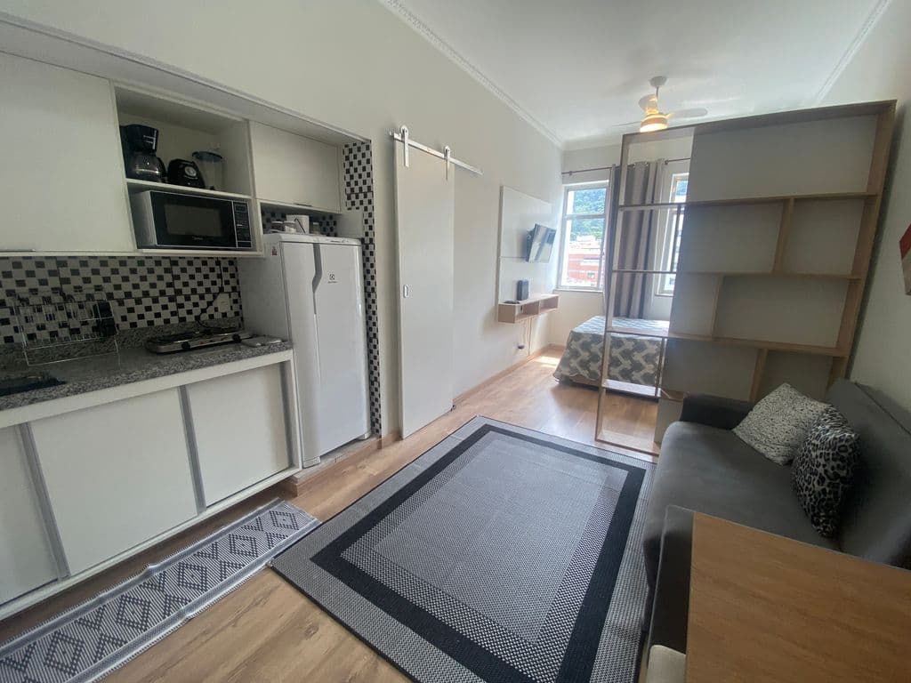 Studio no Alto, MOBILIADO e EQUIPADO, em Teresópolis / RJ. — Foto 2