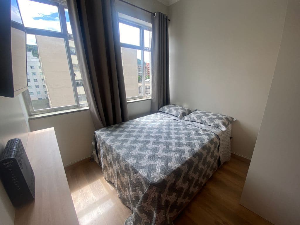 Studio no Alto, MOBILIADO e EQUIPADO, em Teresópolis / RJ. — Foto 3