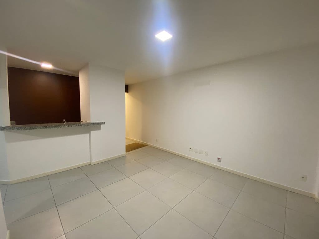Apt quarto e sala com varanda e lazer completo, no Alto - Teresópolis/RJ — Foto 1