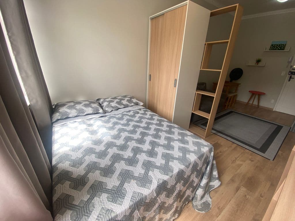 Studio no Alto, MOBILIADO e EQUIPADO, em Teresópolis / RJ. — Foto 4