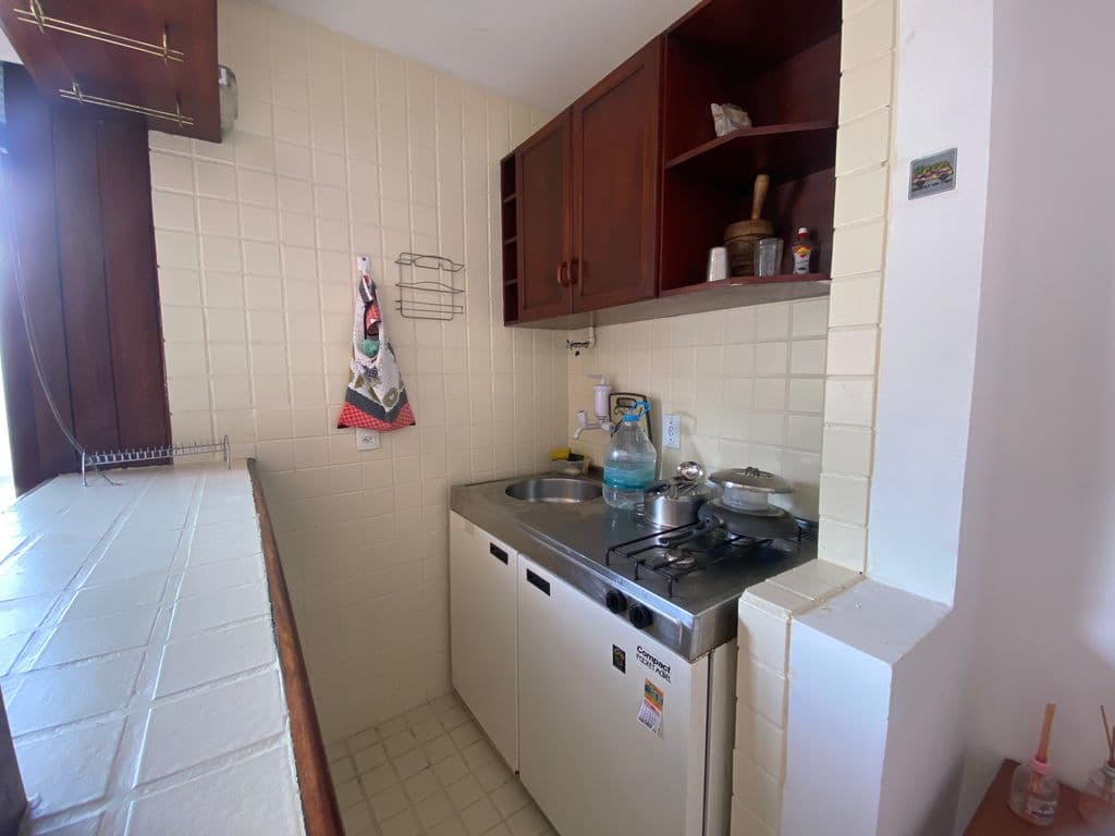 Apartamento quarto e sala ao lado da Feirinha do Alto - Teresópolis/RJ — Foto 2